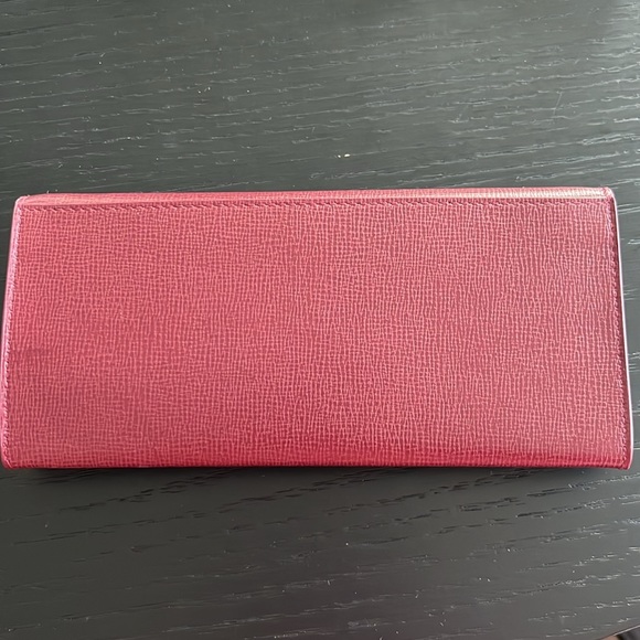 NWB Bottega Veneta Textured Leather Continental Wallet - Picture 5 of 12